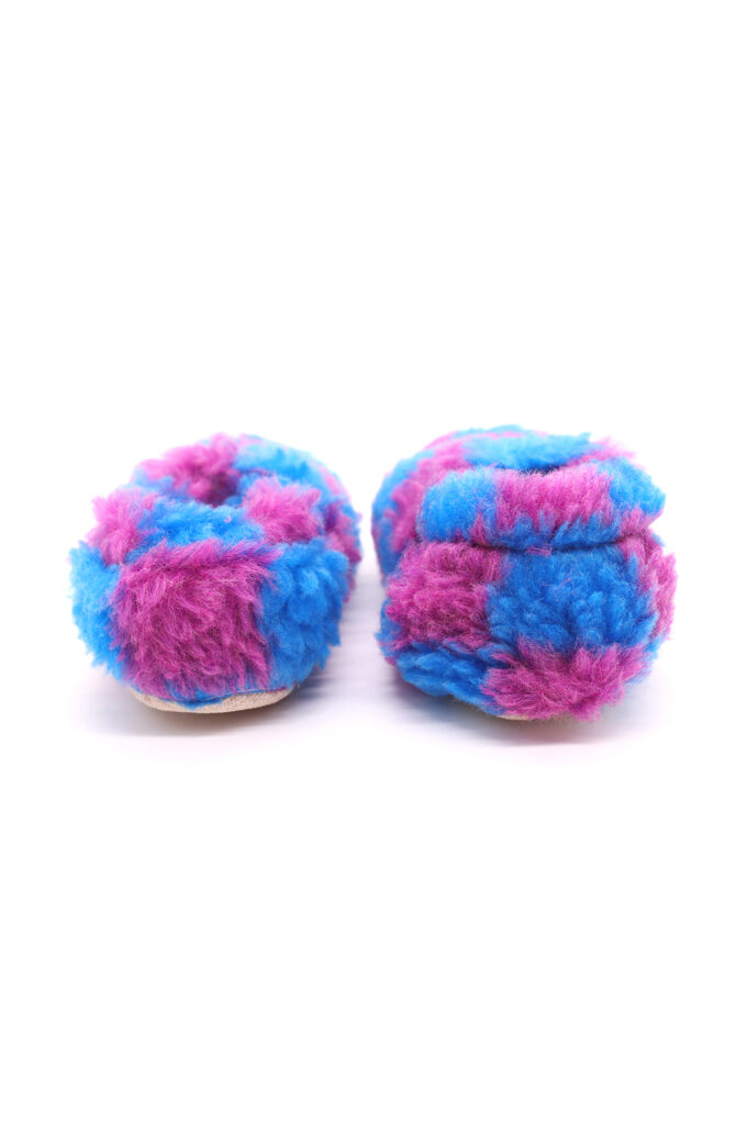 mavi bordo damalı peluş kaydırmaz çocuk patik