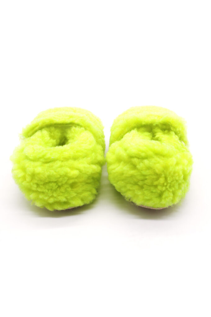 Teddy-Lime-Arka-trendyol neon yeşil lime peluş kaydırmaz çocuk ev ayakkabısı