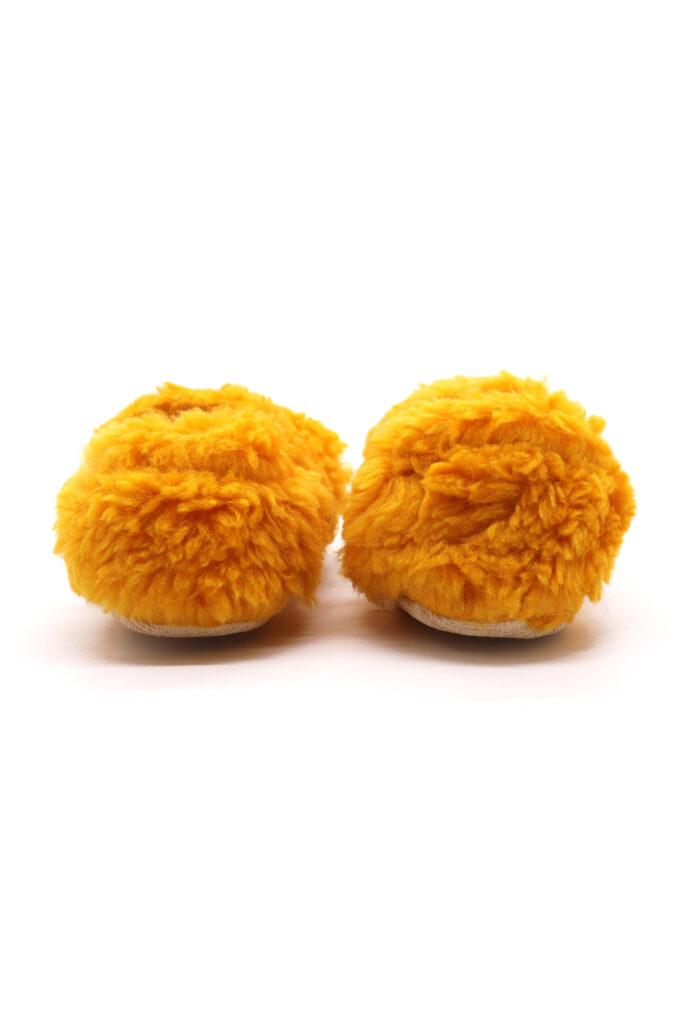 Teddy-Mango-Arka-trendyol Mango peluş kaydırmaz çocuk ev ayakkabısı