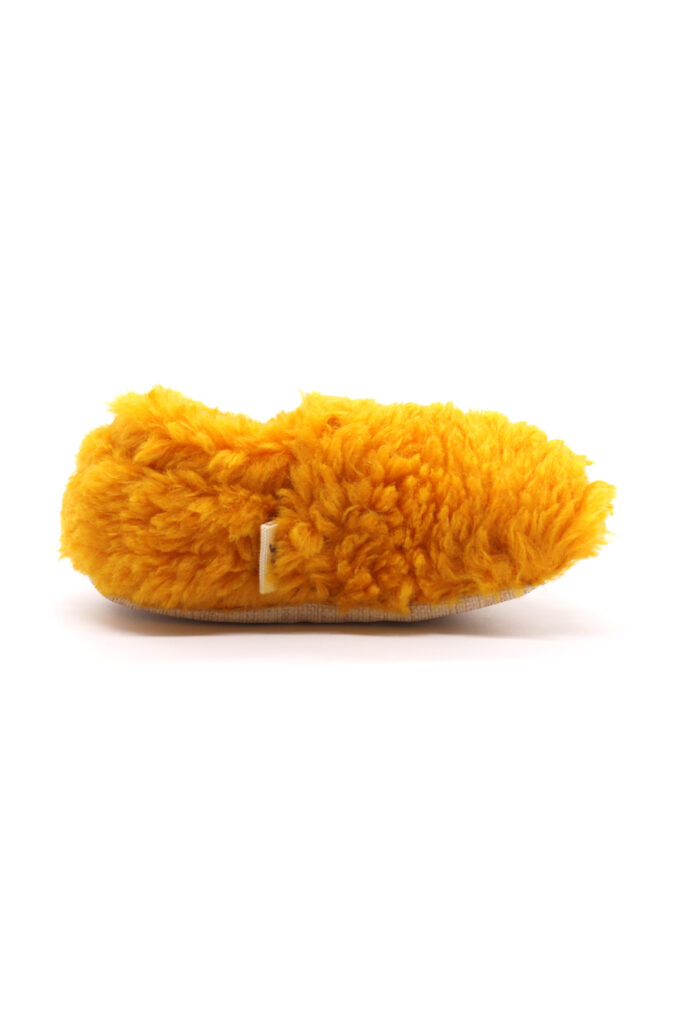 Teddy-Mango-Tek-Yan-trendyol Mango peluş kaydırmaz çocuk ev ayakkabısı